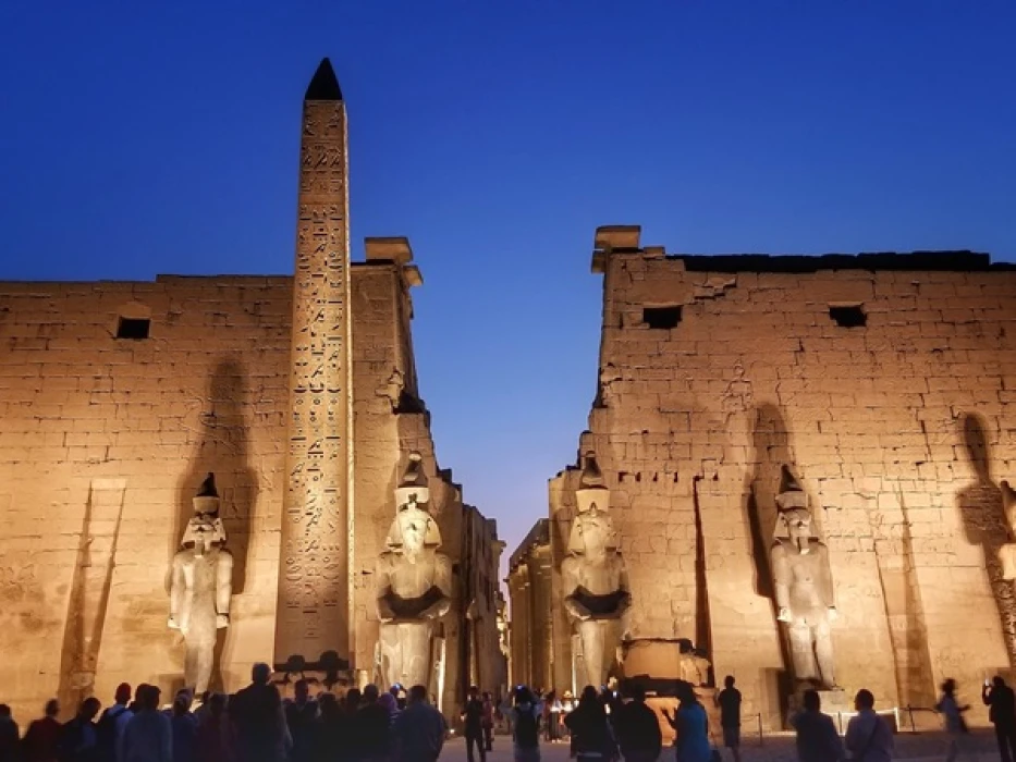 {"en":"wow travel egypt"}