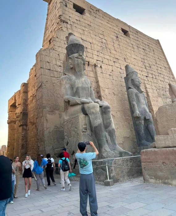 {"en":"wow travel egypt"}