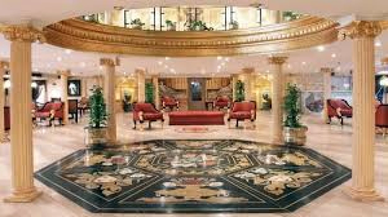 {"en":"wow travel egypt"}
