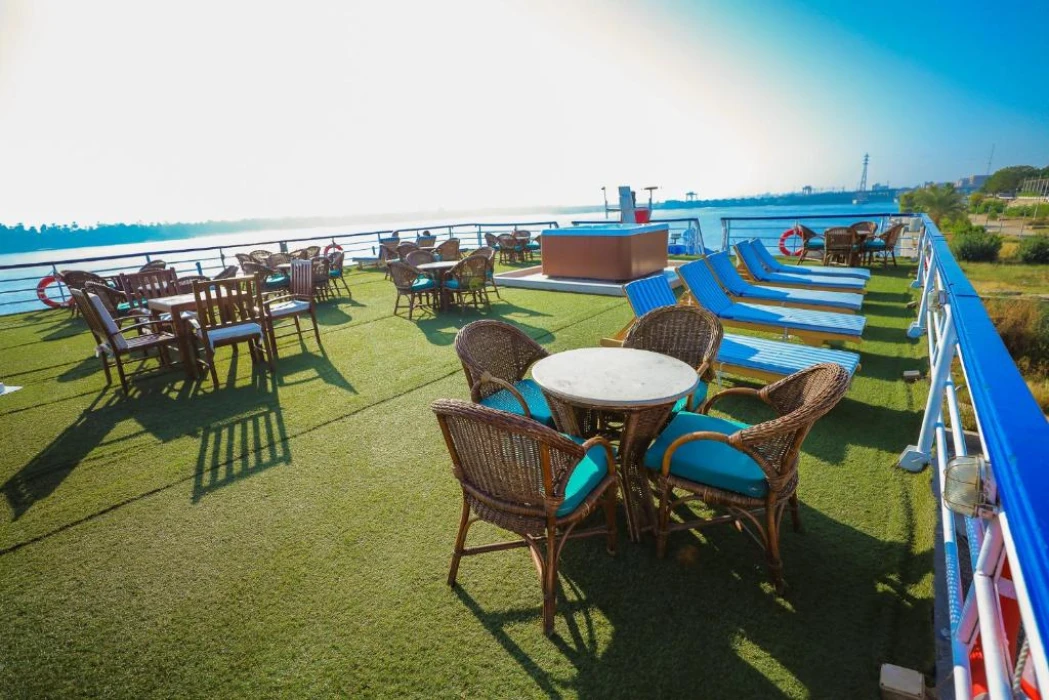 {"en":"wow travel egypt"}